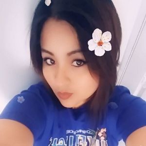 Meet your Posher, Valeria